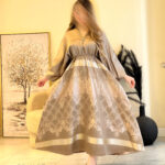 فستان باللون الفضي تركي